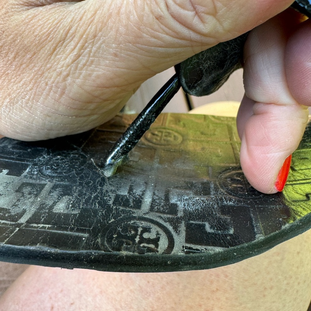 Tory Burch Leather Flip Flop - Picture 3 of 5